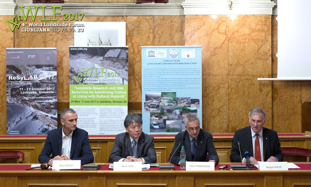 wlf4_press_conf_01